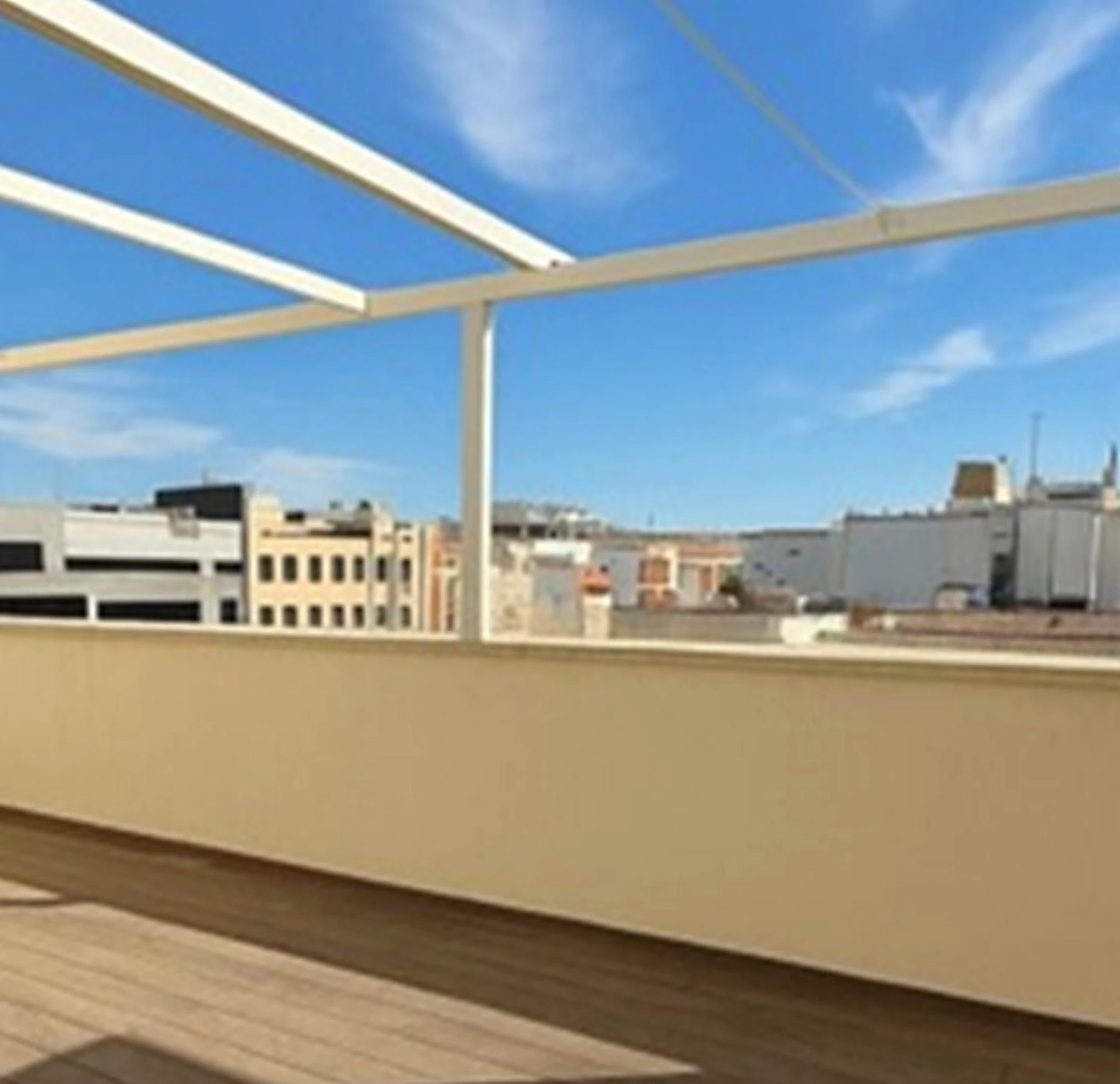 Terraza de un ático en la calle Conde de Peñalver con vistas a Madrid